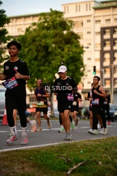 Runner Photo 4123758