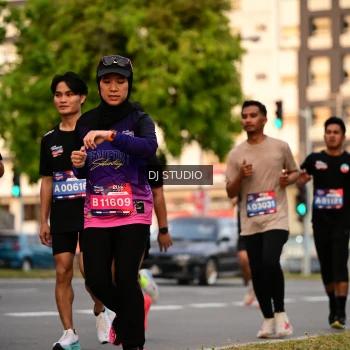 Runner Photo 4123768