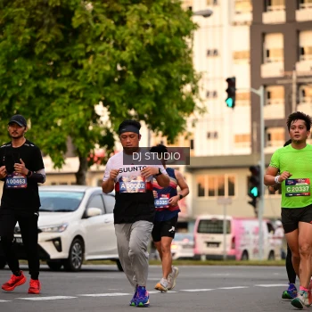 Runner Photo 4123793