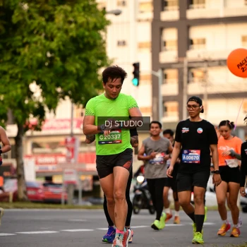 Runner Photo 4123796