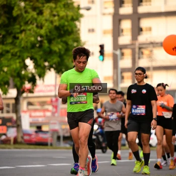 Runner Photo 4123798