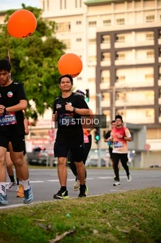 Runner Photo 4123833