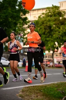 Runner Photo 4123848
