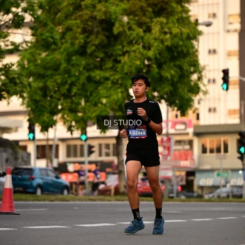 Runner Photo 4123899