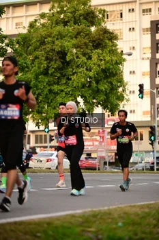 Runner Photo 4123941