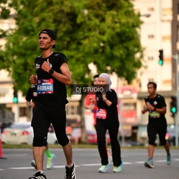Runner Photo 4123942