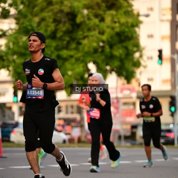 Runner Photo 4123944
