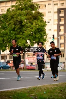 Runner Photo 4123965