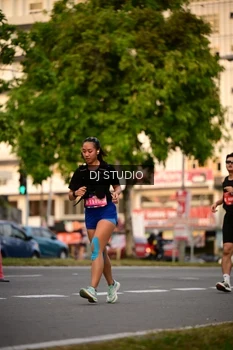 Runner Photo 4124002