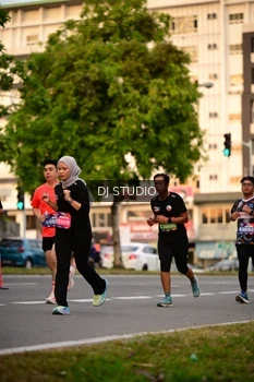 Runner Photo 4124017