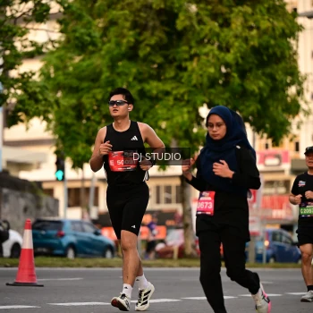 Runner Photo 4124025