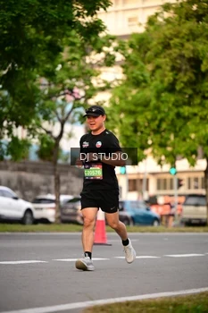 Runner Photo 4124058