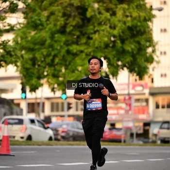 Runner Photo 4124069