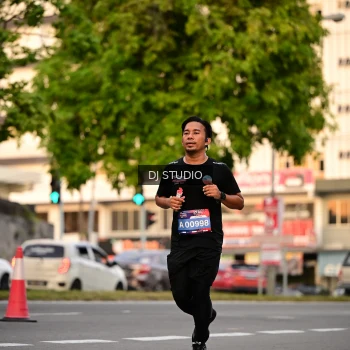 Runner Photo 4124070