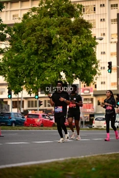 Runner Photo 4124084