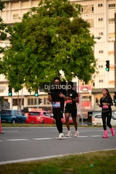 Runner Photo 4124088