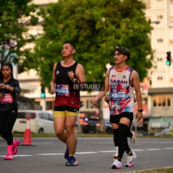 Runner Photo 4124110