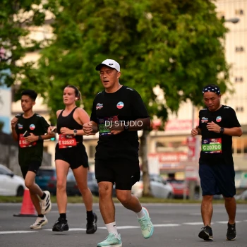 Runner Photo 4124129