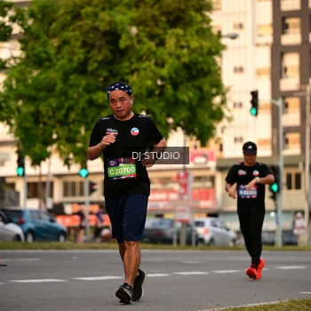 Runner Photo 4124135