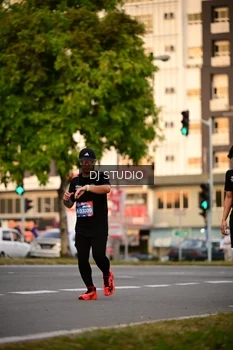 Runner Photo 4124148