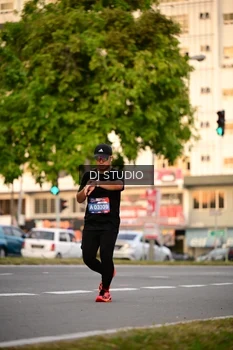 Runner Photo 4124155