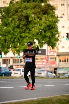 Runner Photo 4124158