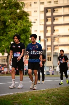 Runner Photo 4124165