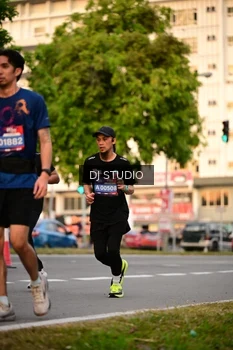Runner Photo 4124184