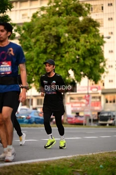 Runner Photo 4124186