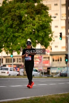 Runner Photo 4124187