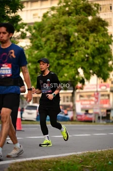 Runner Photo 4124190