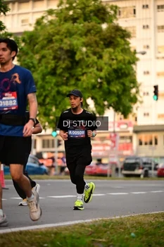 Runner Photo 4124196