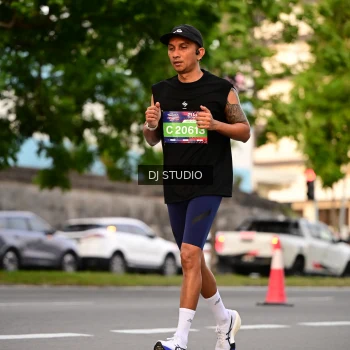 Runner Photo 4124201