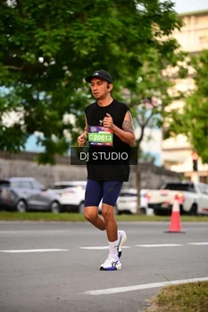 Runner Photo 4124210