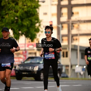 Runner Photo 4124213