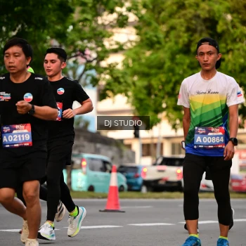 Runner Photo 4124261