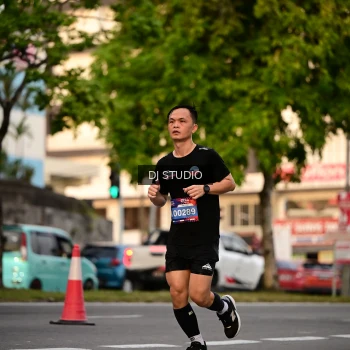 Runner Photo 4124283