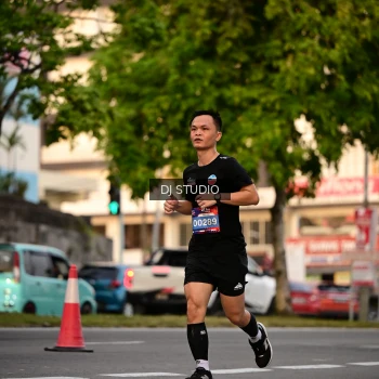 Runner Photo 4124286