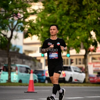 Runner Photo 4124288