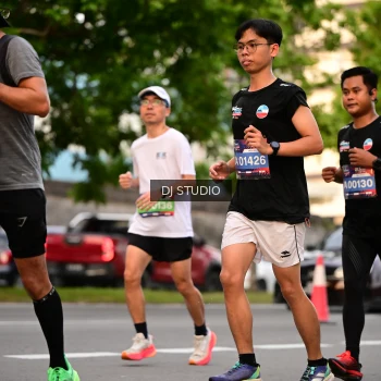 Runner Photo 4124356