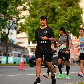 Runner Photo 4124361