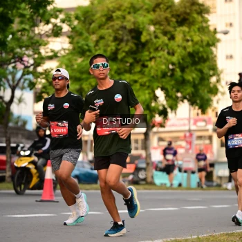 Runner Photo 4124362