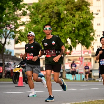 Runner Photo 4124369