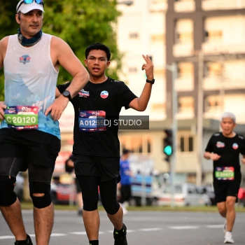 Runner Photo 4124398