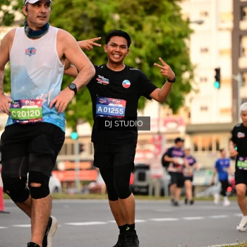 Runner Photo 4124399