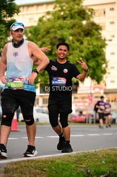 Runner Photo 4124402