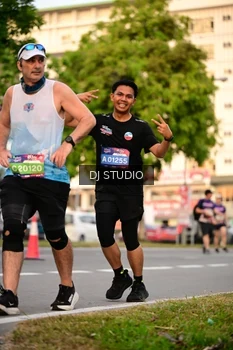Runner Photo 4124403