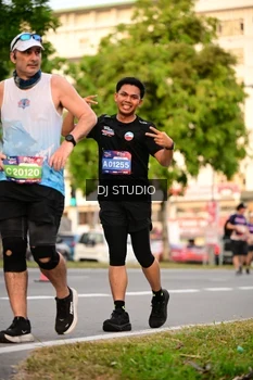 Runner Photo 4124405