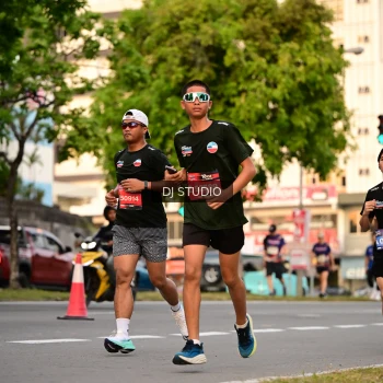 Runner Photo 4124409