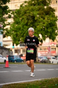 Runner Photo 4124424